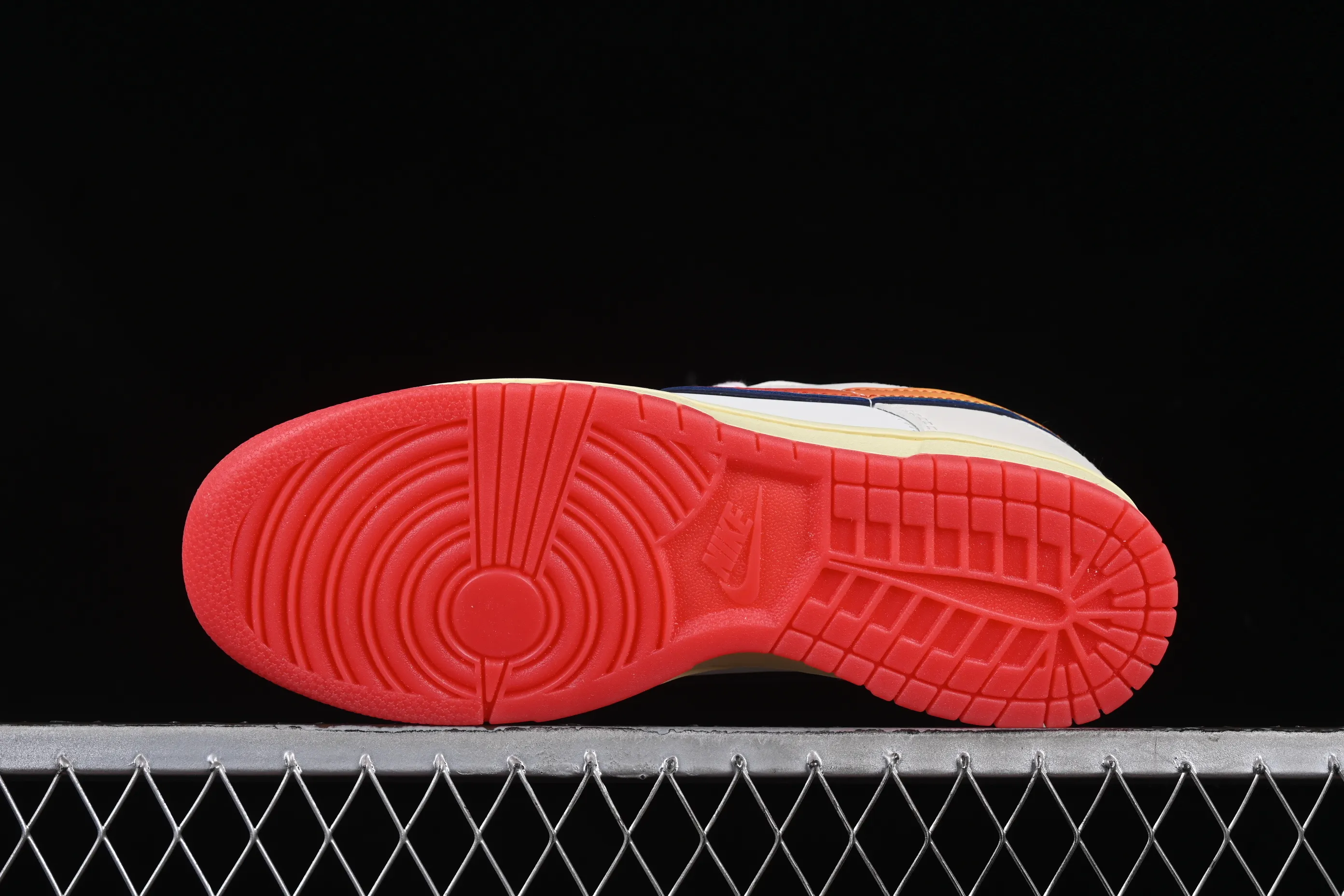 All categories Nk SB Dunk series Nk SB Dunk Low low-top sneakers Nike SB Dunk Low rainbow gradient low-top casual sports skateboard shoes HV5749-110